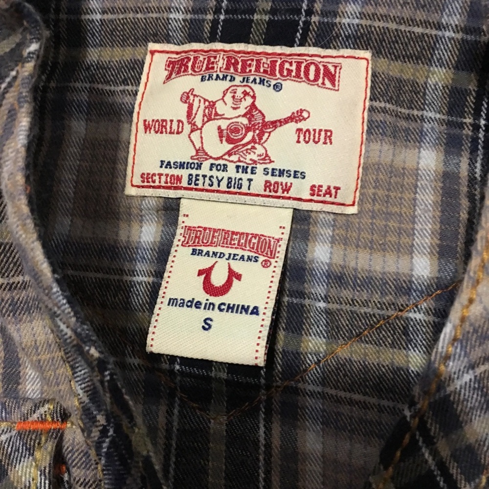 True Religion shirt size small - Picture 4 of 5